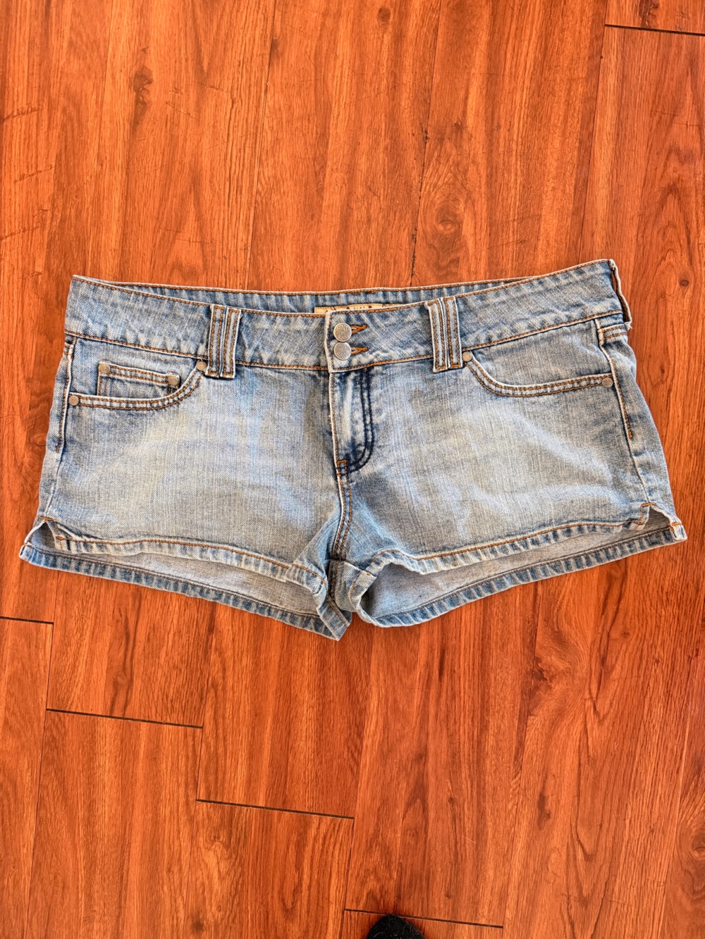 Vintage Y2K Hint Jeans Denim Shorts Size 17 Low Rise Light Wash 2000s